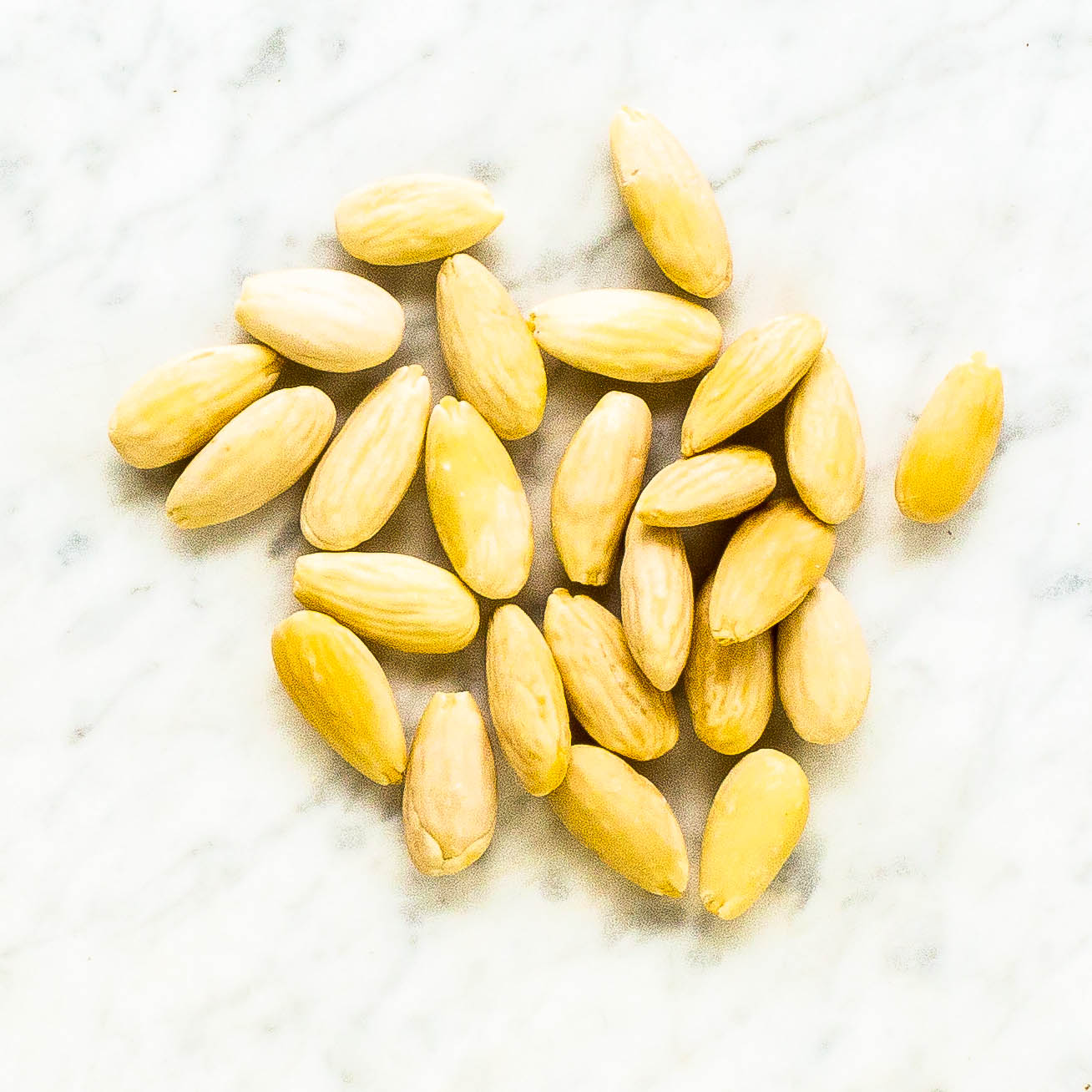 Peeled Almonds